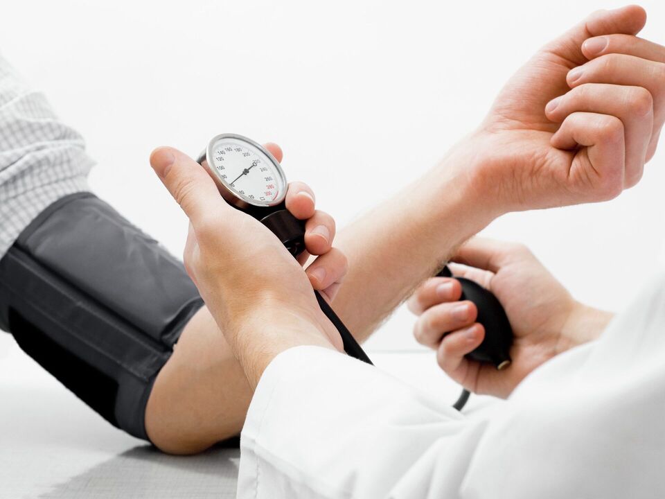 mesure de la pression pour l'hypertension